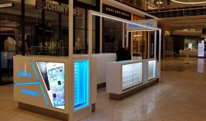 iPlayNTalk cell phone repair mall kiosk side view