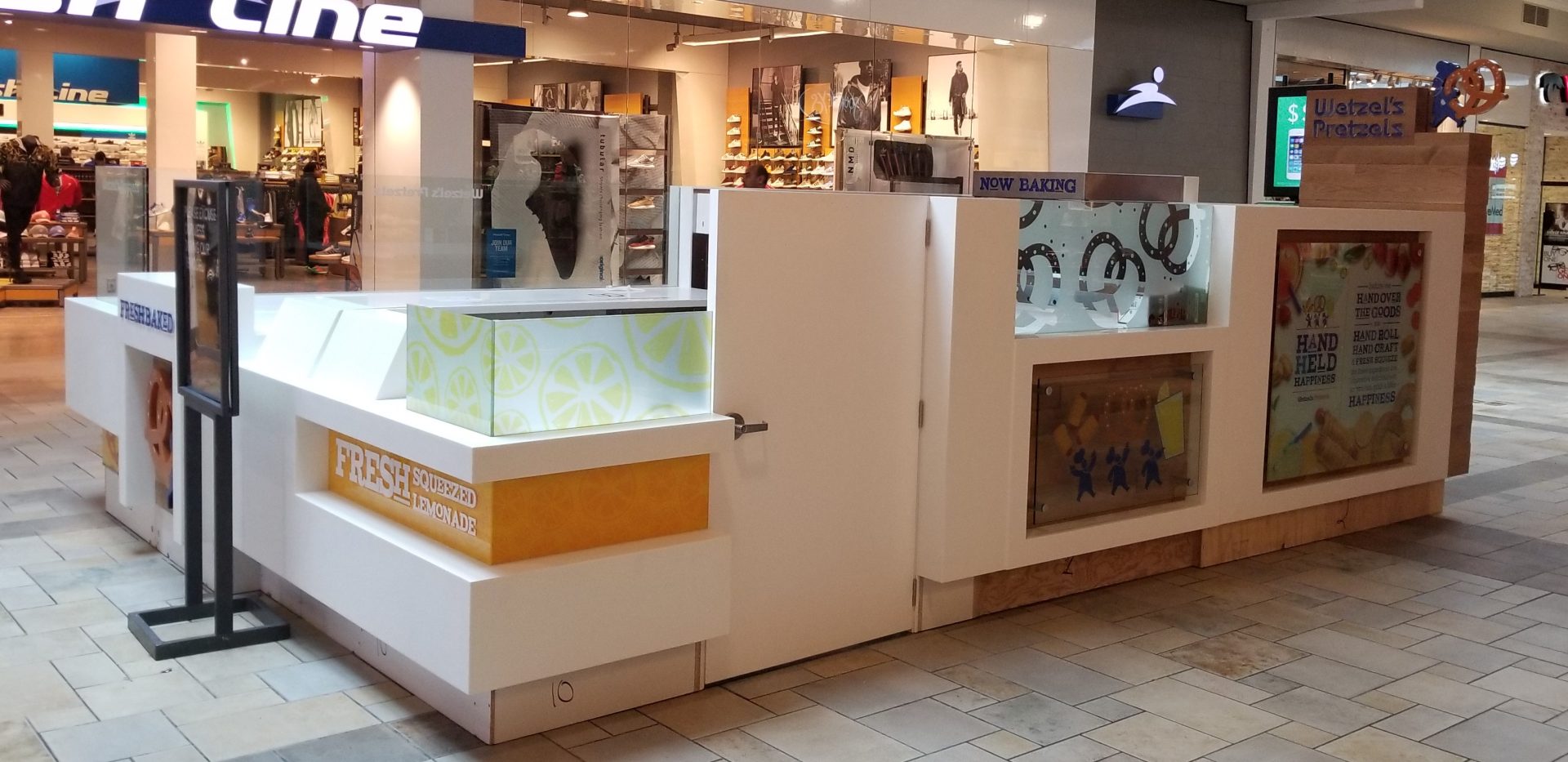 Wetzel’s Pretzels Food Sales Kiosk at Castleton Square